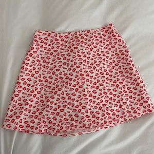 Brand new cheetah print Princess Polly silk skirt size 4.